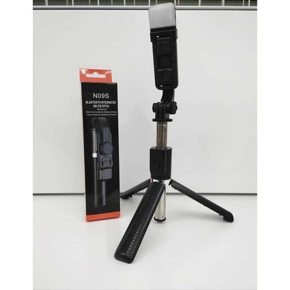 Q07 Selfie Stick Foldable Mini Tripod with Fill Light Bluetooth Remote Shutter Retractable Rod for Phone